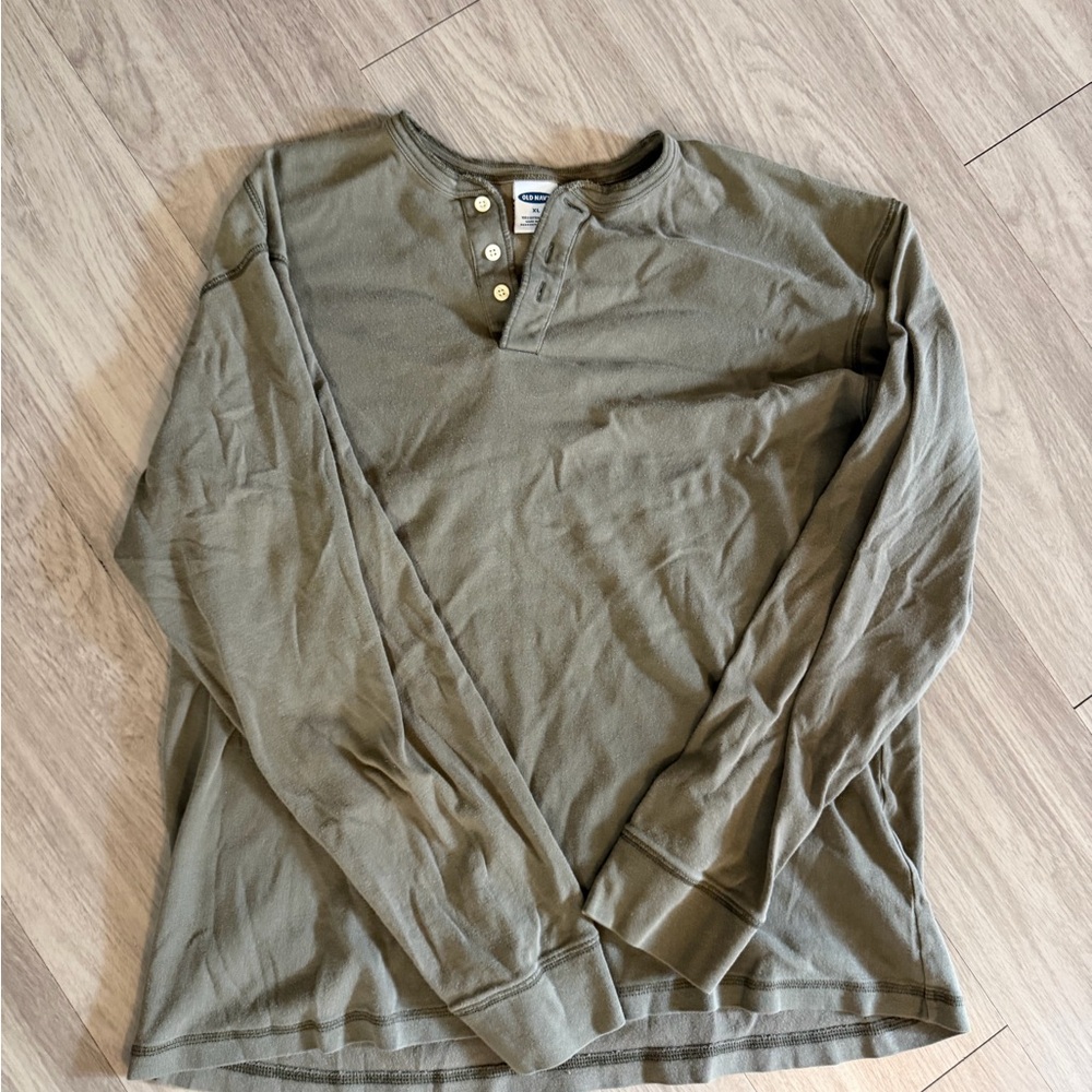 Old Navy Men's Long Sleeve Olive Shirt